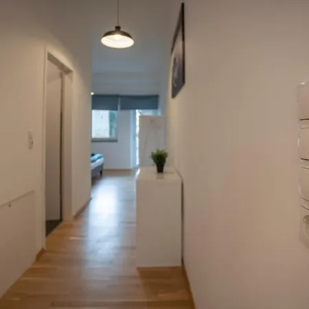 Urban I No Stairs I 24h Contactless Check-in