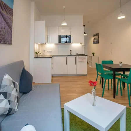 Urban I No Stairs I 24h Contactless Check-in