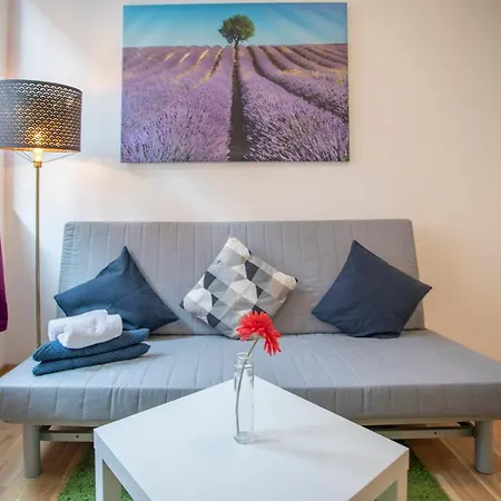 Lovely 1-bedroom In *