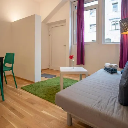 Lovely 1-bedroom In Innsbruck