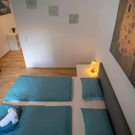 Urban I No Stairs I 24h Contactless Check-in Apartament *