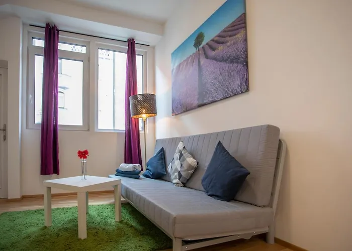 Apartment Urban I No Stairs I 24h Contactless Check-in Innsbruck