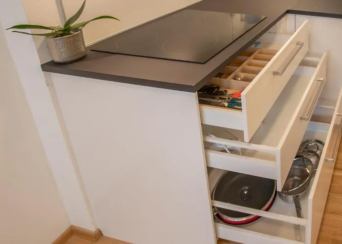 Appartement Lovely 1-bedroom In *