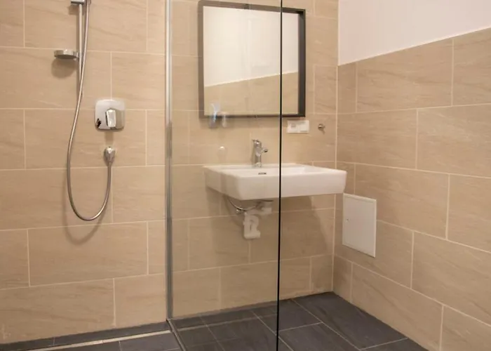 Urban I No Stairs I 24h Contactless Check-in Apartamento