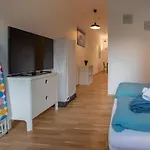 Lovely 1-bedroom In Innsbruck